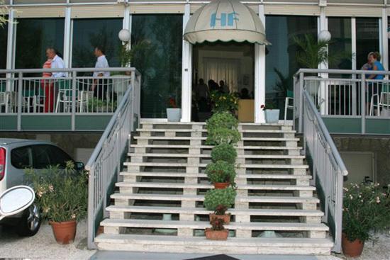 Hotel Flaminio Cattolica Exterior photo