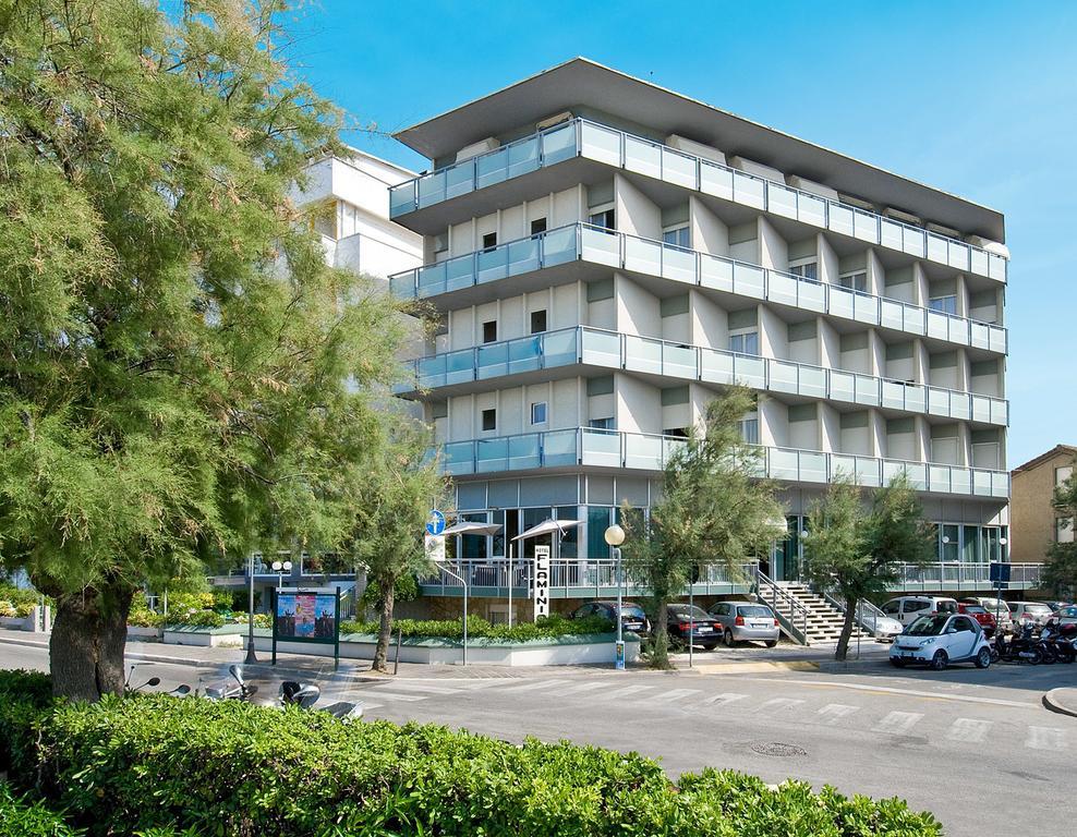 Hotel Flaminio Cattolica Exterior photo