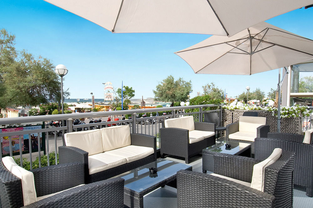 Hotel Flaminio Cattolica Exterior photo